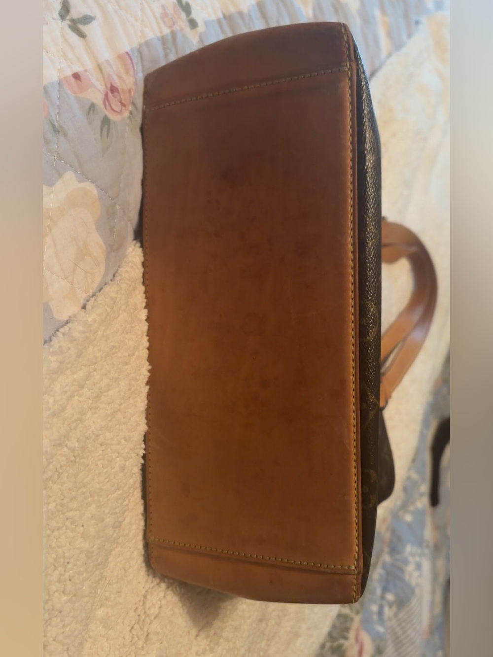 Louis Vuitton Monogram Canvas Tote in Brown with Tan Straps - Picture 8 of 8